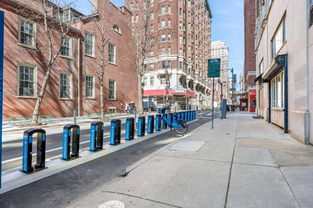 New! Cozy Apt In Center City! Philadelphia Exteriör bild